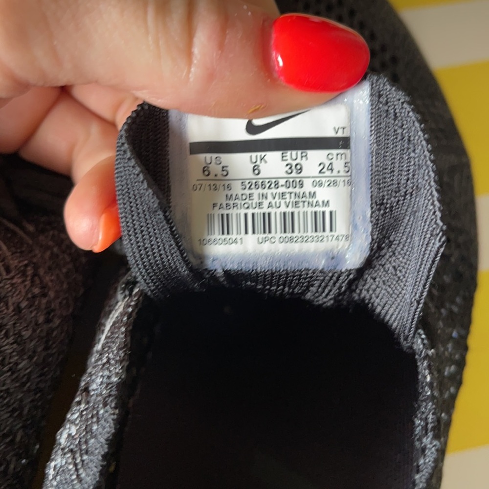 Triple black Nike Racer - Picture 6 of 6